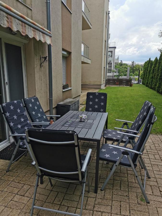 Zoeldlomb Apartman Siófok Esterno foto